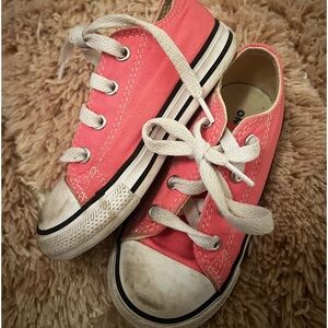 Toddler girl pink converse sneakers